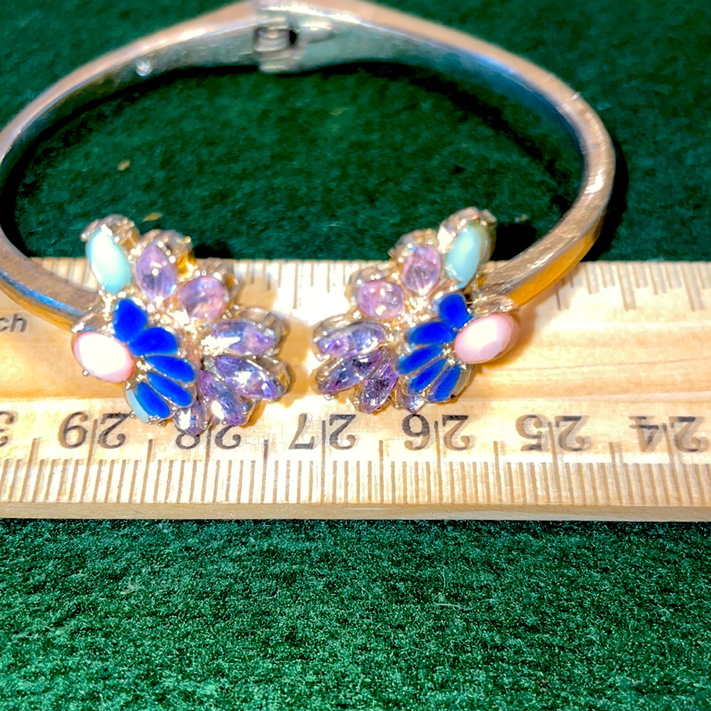 Vintage Talbots Bracelet 13$